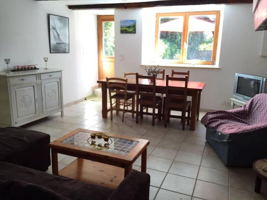 Meuble Sur L'Ile De Tascon A 300 M De La Plage Saint-Armel Екстериор снимка